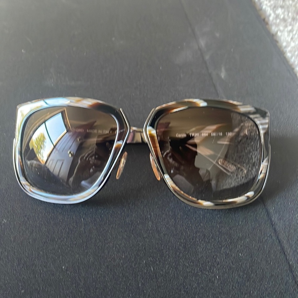 Tom Ford Brown Horn Carine Large Square Sunglasses
